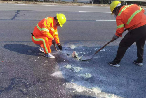 铁东公路下沉注浆加固